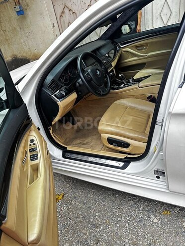 BMW 520-11