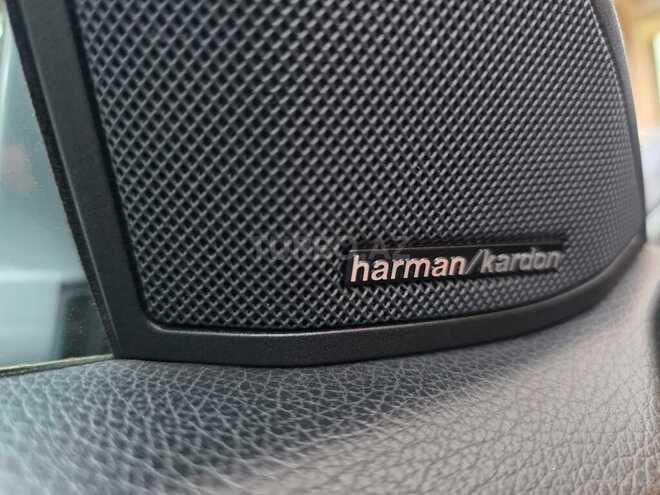Mercedes E 250 4MATIC-17