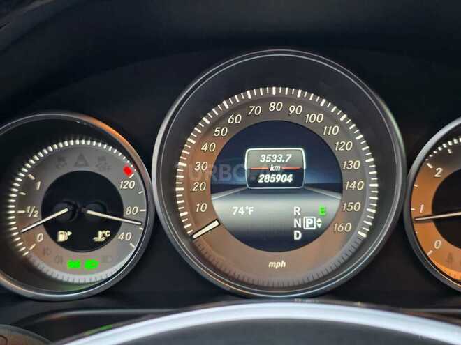 Mercedes E 250 4MATIC-10