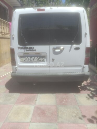 Ford Tourneo Connect-2