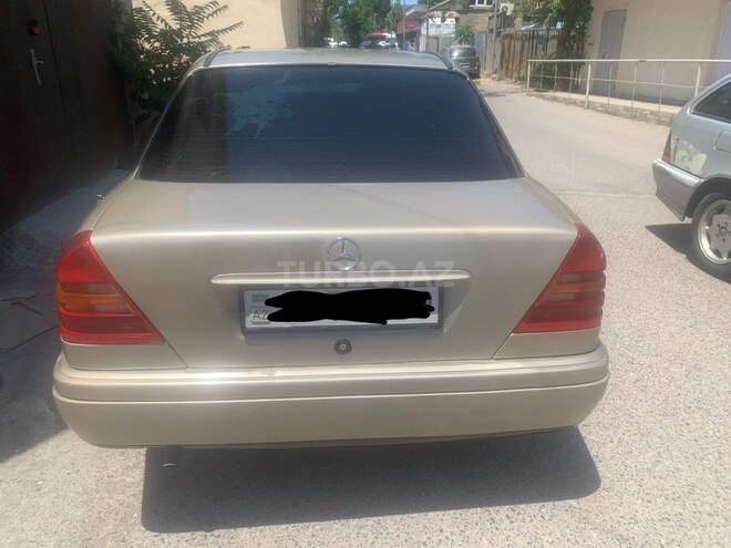Mercedes C 180-2