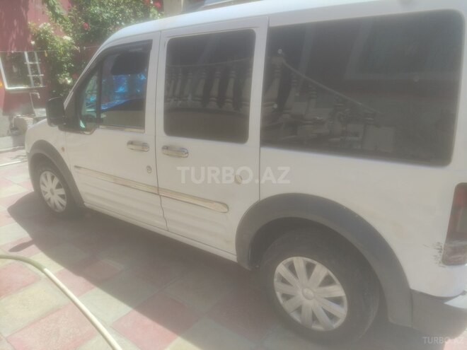 Ford Tourneo Connect-3