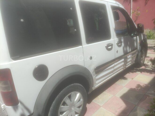 Ford Tourneo Connect-4