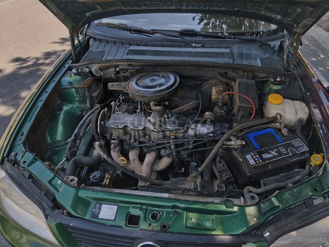 Opel Vectra-12