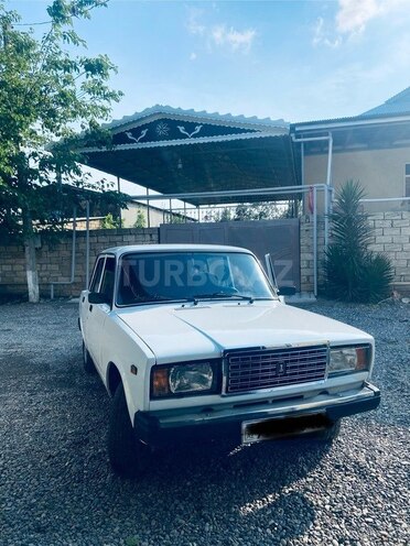 LADA (VAZ) 2107-1