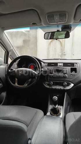 Kia Rio-8