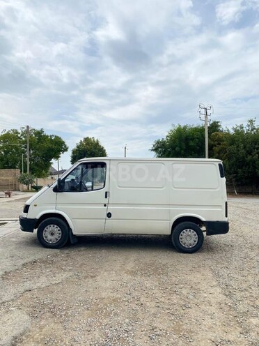 Ford Transit-2