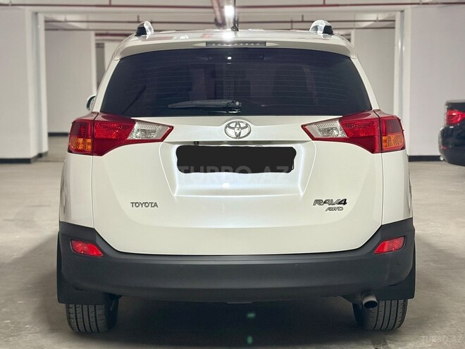 Toyota RAV4-6
