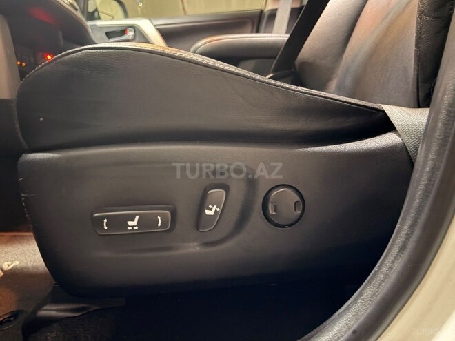 Toyota RAV4-19