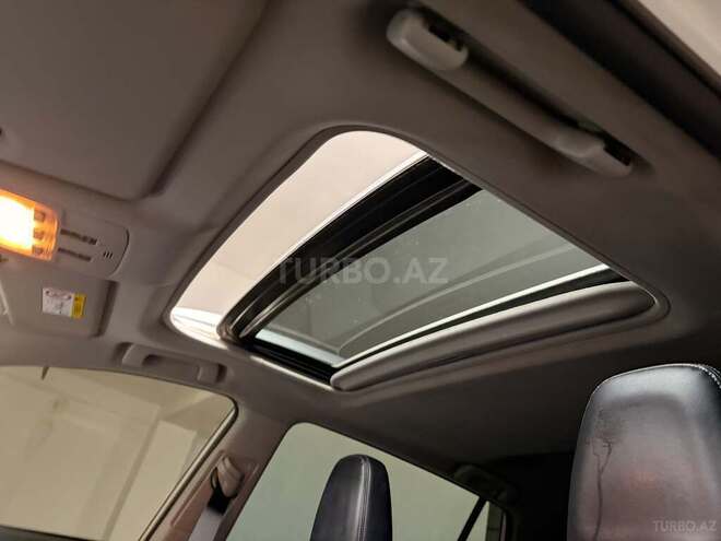 Toyota RAV4-17