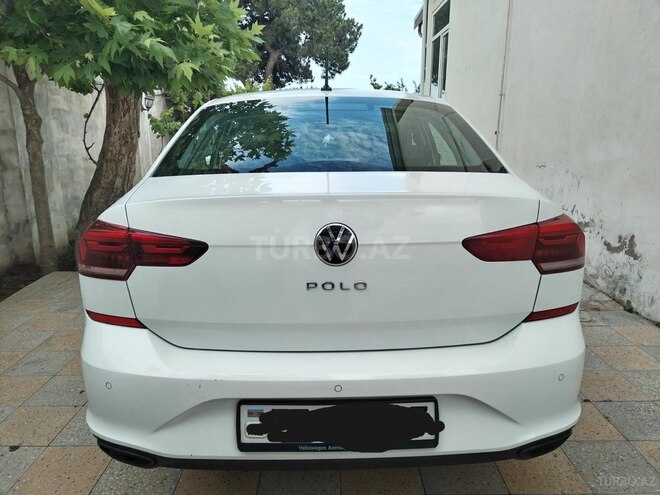 Volkswagen Polo-6