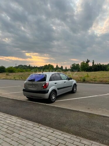 Kia Rio-4