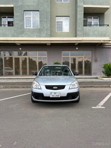 Kia Rio-1