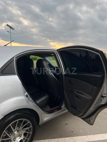 Kia Rio-6