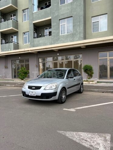 Kia Rio-2