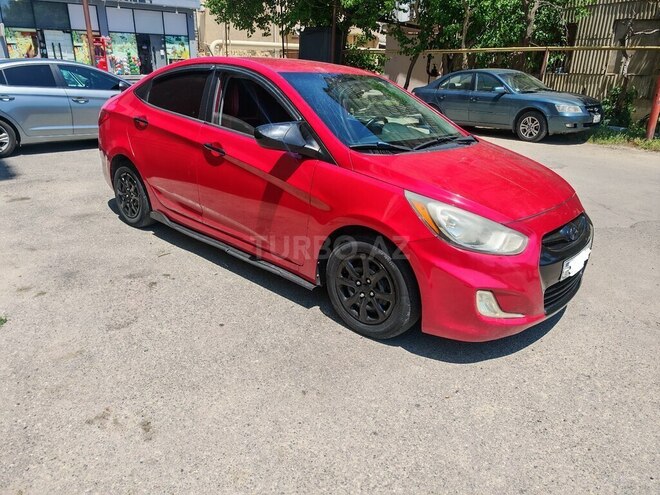 Hyundai Accent-3