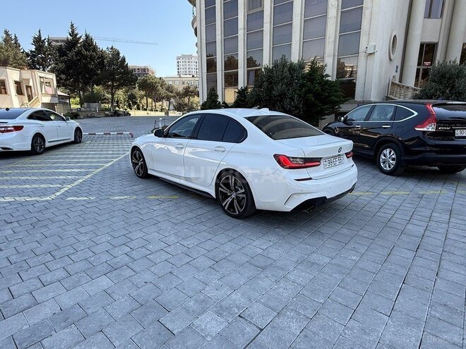 BMW 330-2