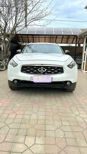Infiniti FX35-1