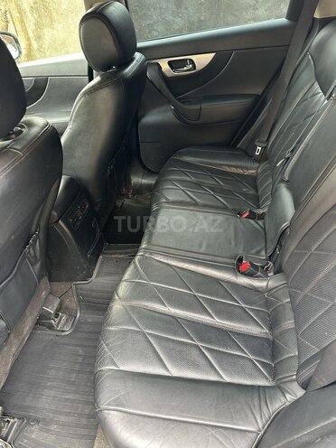 Infiniti FX35-9