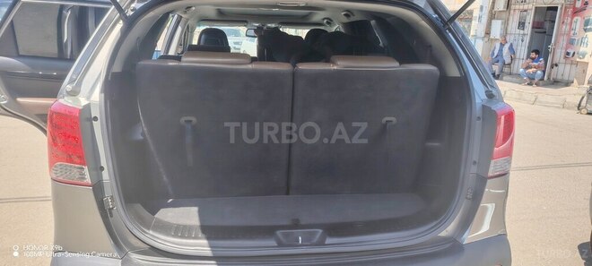 Kia Sorento-16
