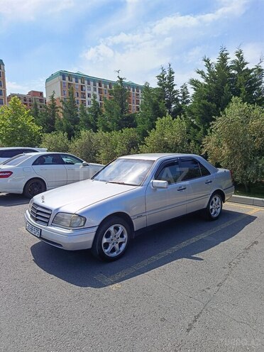 Mercedes C 180-4