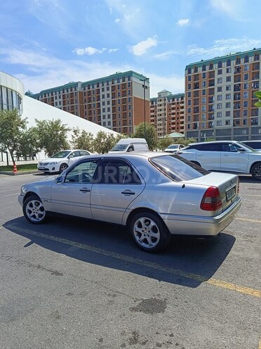 Mercedes C 180-8
