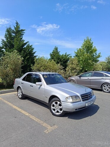 Mercedes C 180-9
