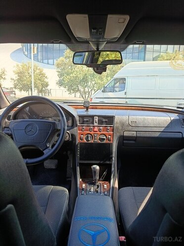 Mercedes C 180-13