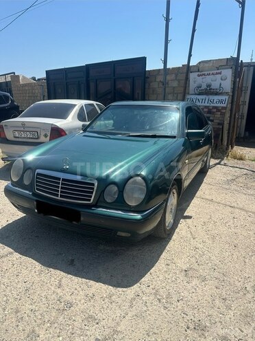 Mercedes E 220-2