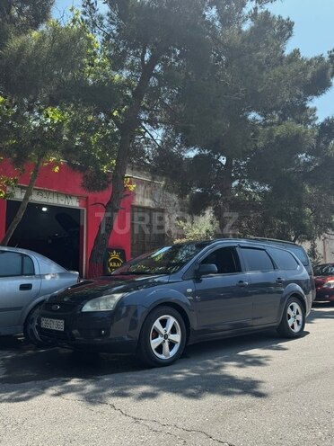 Ford Focus-2
