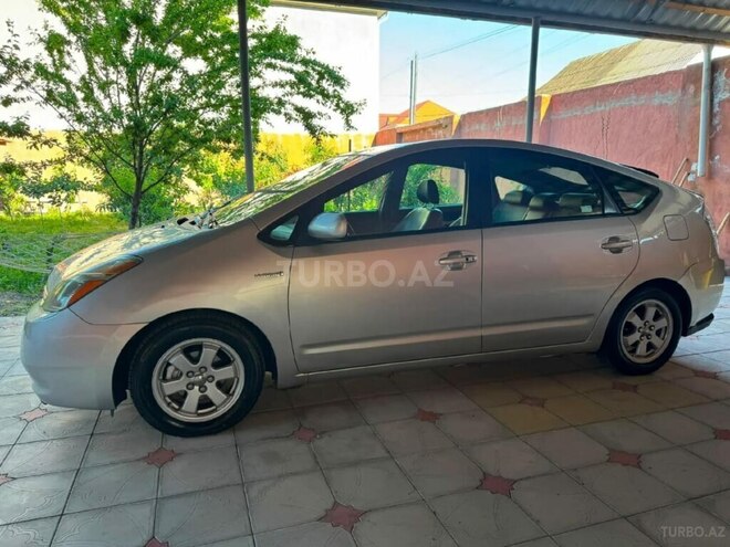 Toyota Prius-10