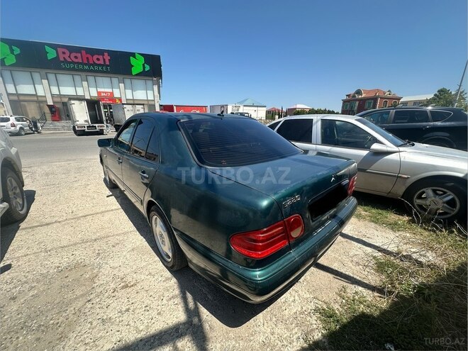 Mercedes E 220-9
