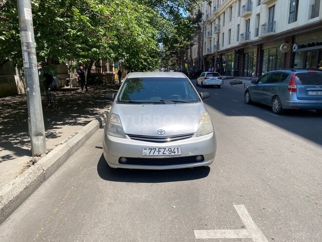 Toyota Prius-1