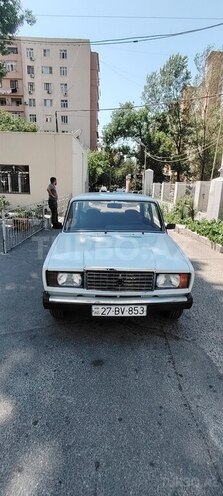 LADA (VAZ) 2107-1
