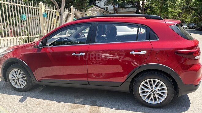 Kia Rio X-Line-3