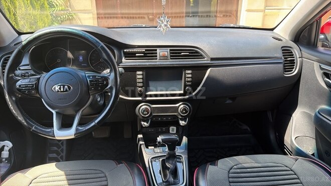 Kia Rio X-Line-4