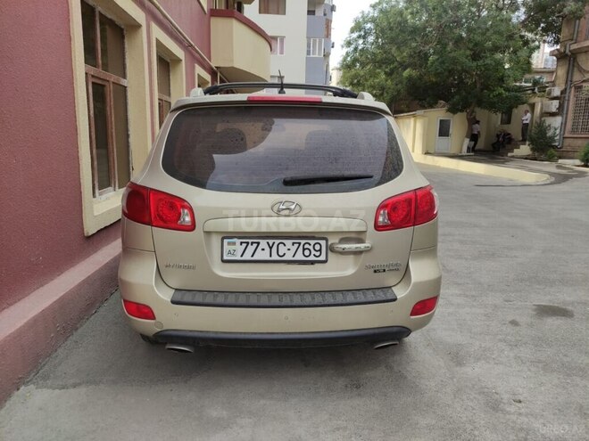 Hyundai Santa Fe-4
