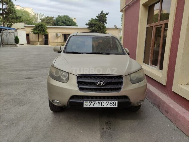 Hyundai Santa Fe-1