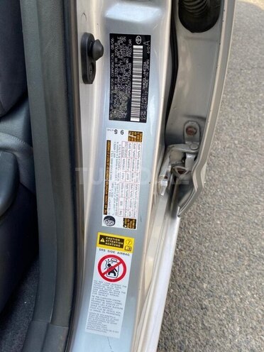 Toyota Prius-9