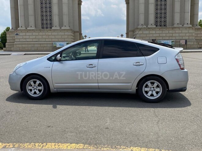 Toyota Prius-3