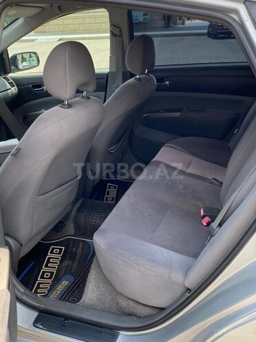 Toyota Prius-7