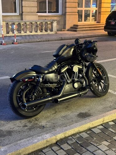 Harley-Davidson XL883N Sportster Iron 883-2