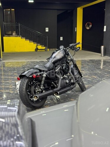 Harley-Davidson XL883N Sportster Iron 883-11