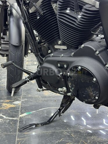 Harley-Davidson XL883N Sportster Iron 883-6