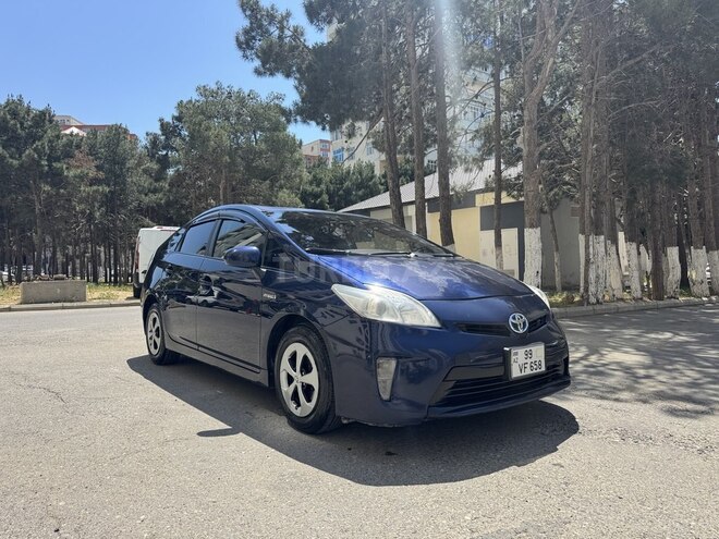 Toyota Prius-1