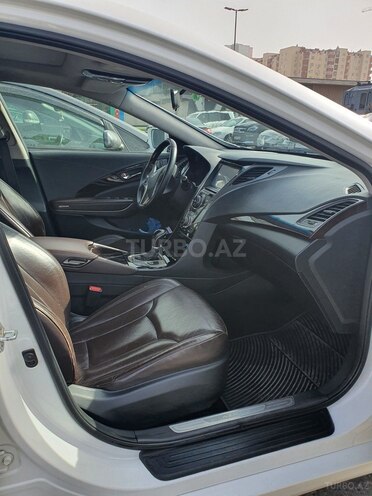 Hyundai Azera-4