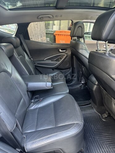 Hyundai Santa Fe-10
