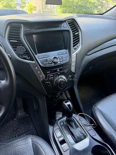 Hyundai Santa Fe-11