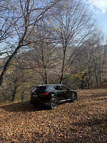 Hyundai Santa Fe-15