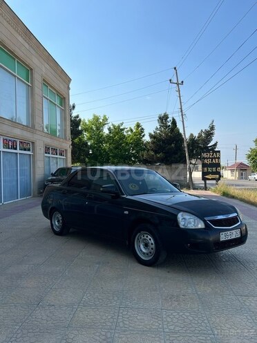 LADA (VAZ) Priora-1